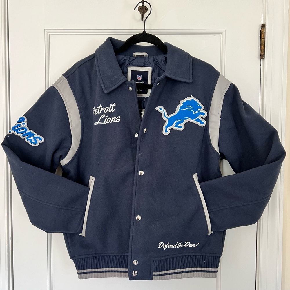 Detroit Lions Varsity Bomber Jacket NWT